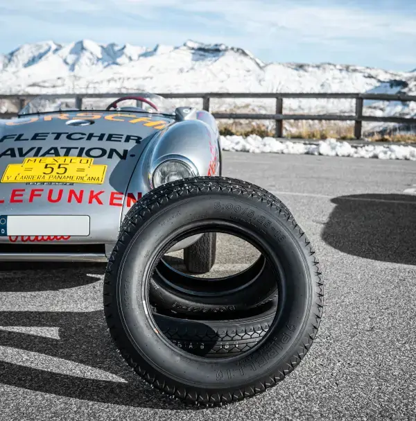 500/525-16 PIRELLI STELLA BIANCA Tread Pattern